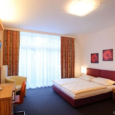 Nova - Garni 3*