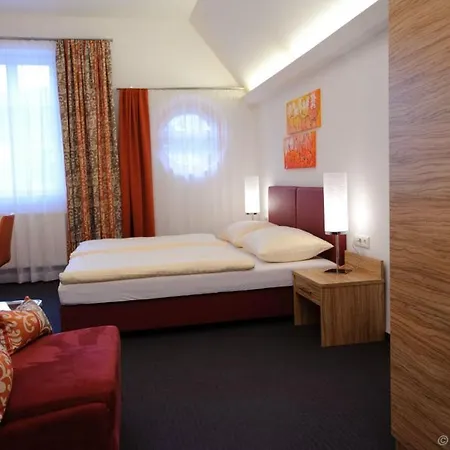 Nova - Garni 3*